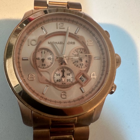 Michael Kors Men's Rose Gold Watch fits small wrist